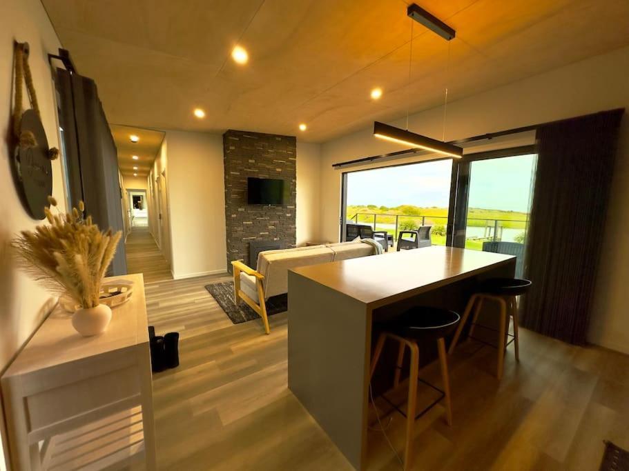 Luxury Absolute Ocean View Lodge Waverley Town District Extérieur photo